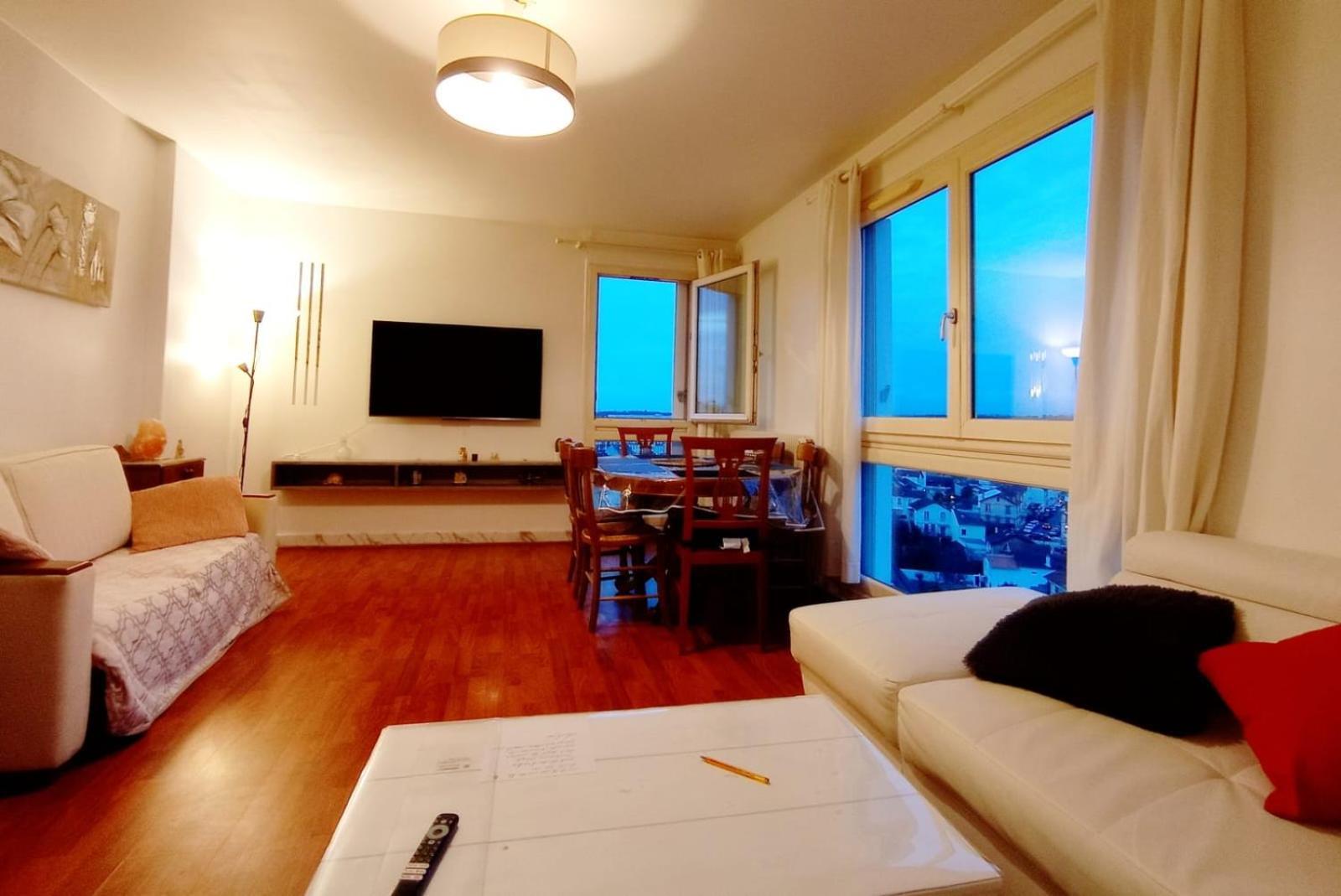 Mariana-Basel Apartment เมซง-อัลฟอร์ ภายนอก รูปภาพ